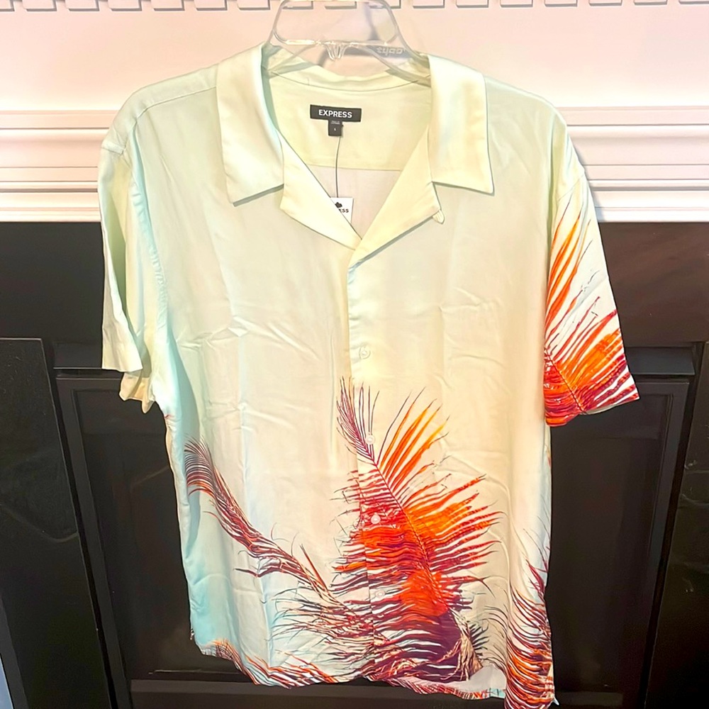 Mens Express brand new tropical button down